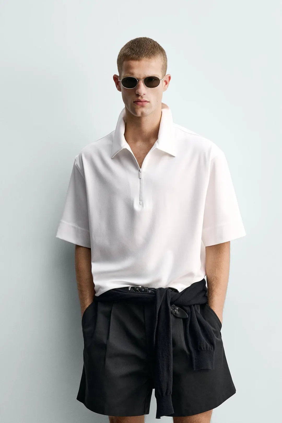 Технологичное поло на молнии, Zara