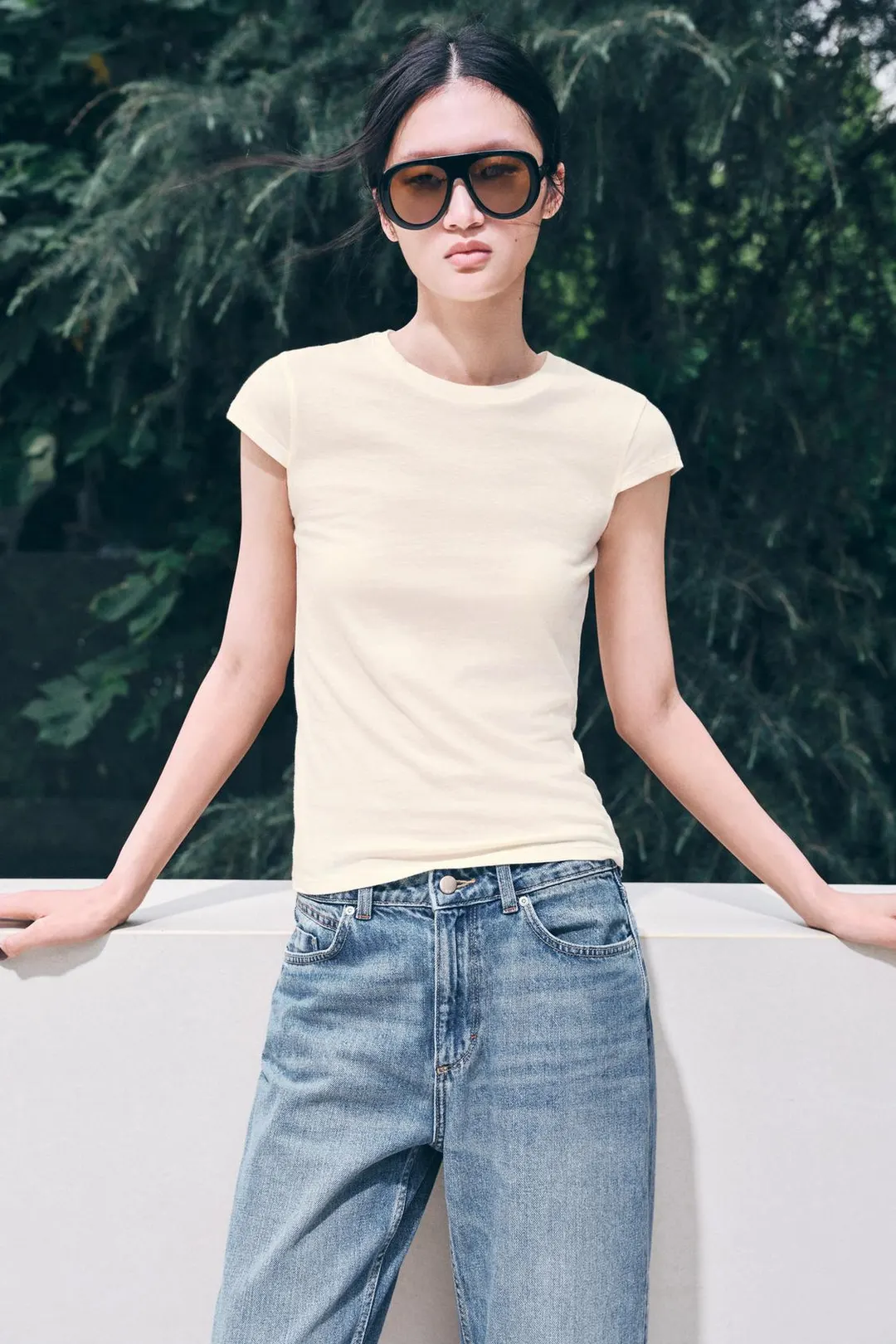 Футболка минималистичная с короткими рукавами, Zara