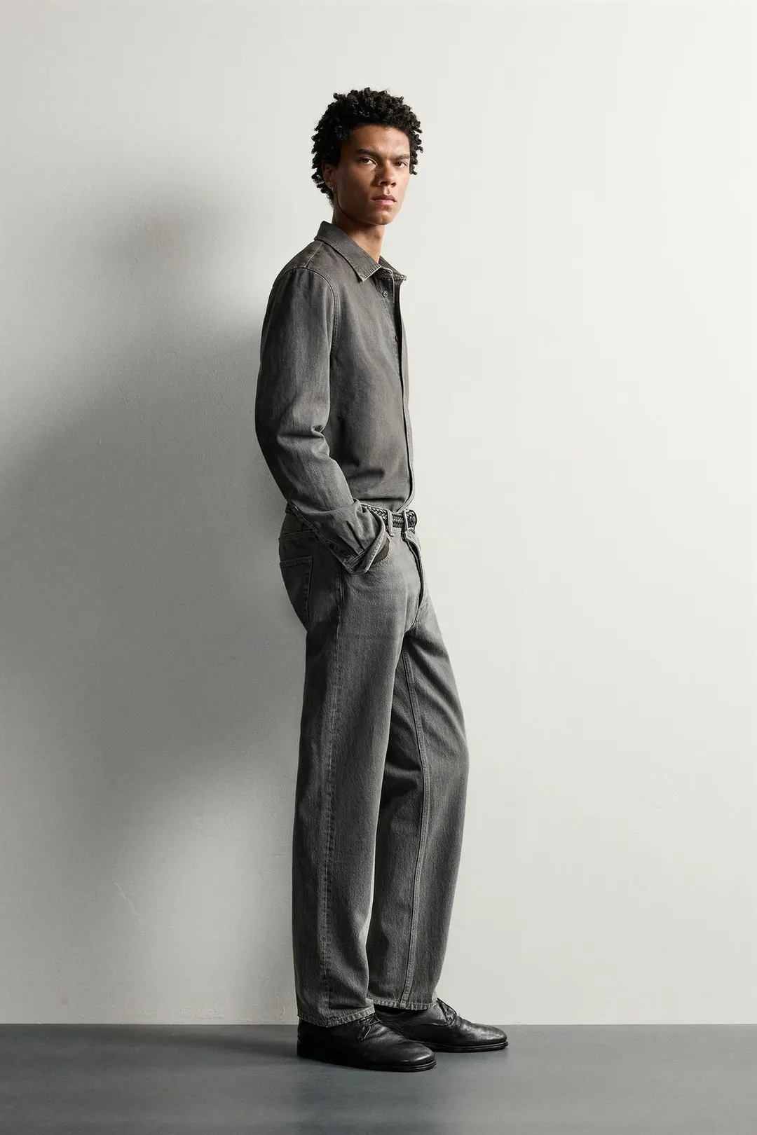 Джинсы прямого кроя, Zara