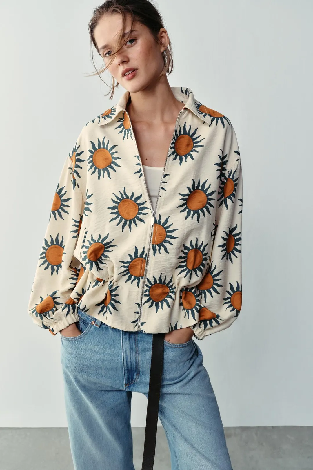 Бомбер с принтом, Zara