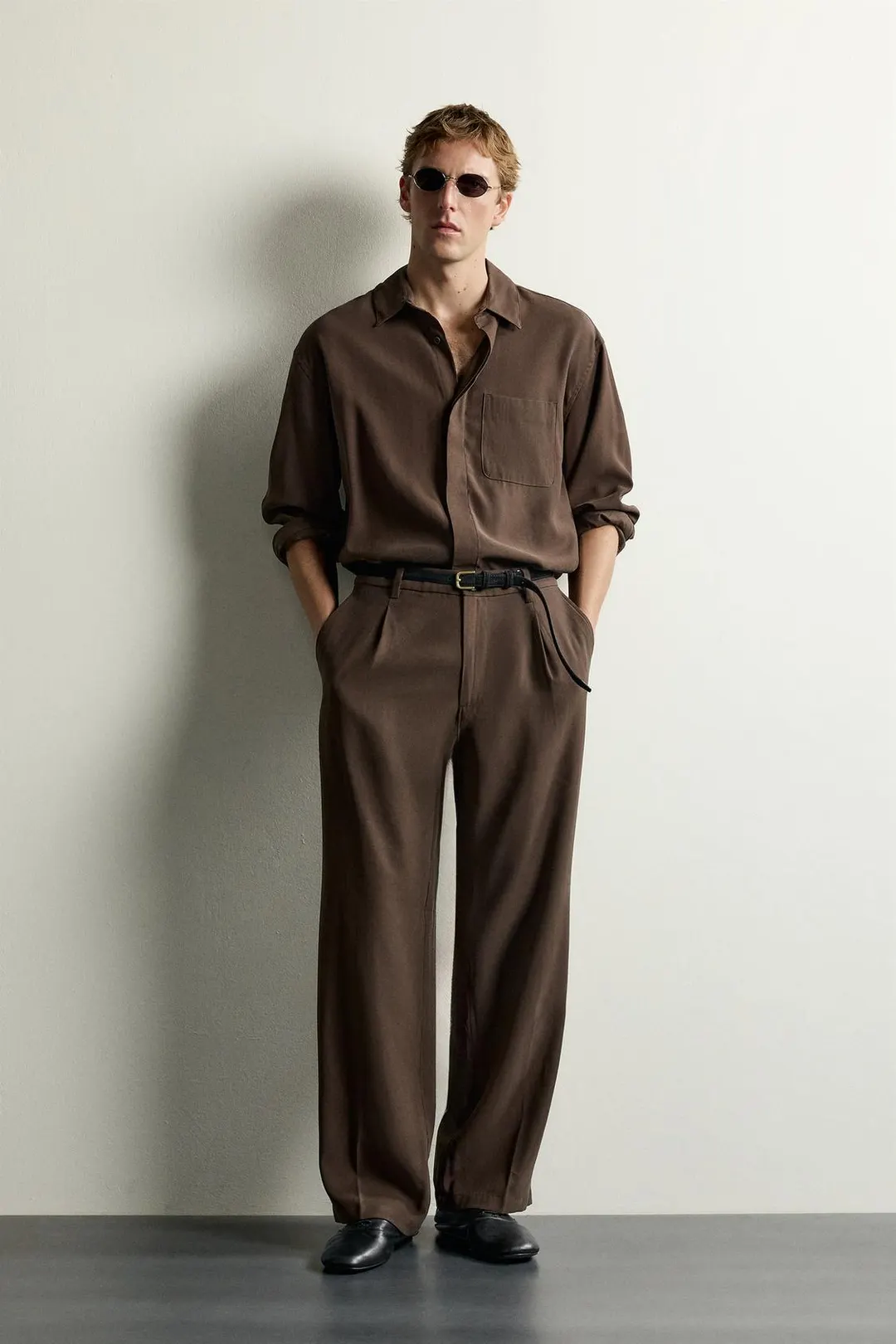 Брюки свободного кроя со складками, Zara