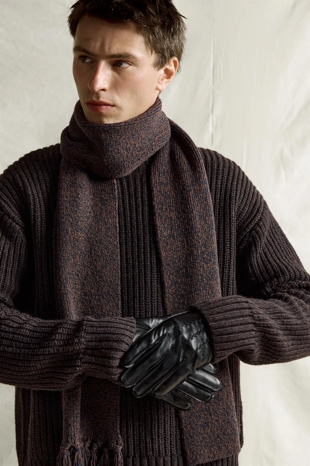 Кожаные перчатки с отстрочкой, Zara