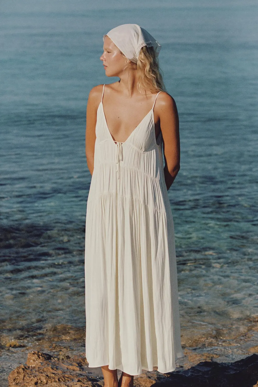Платье длинное атласное со сборками, Zara