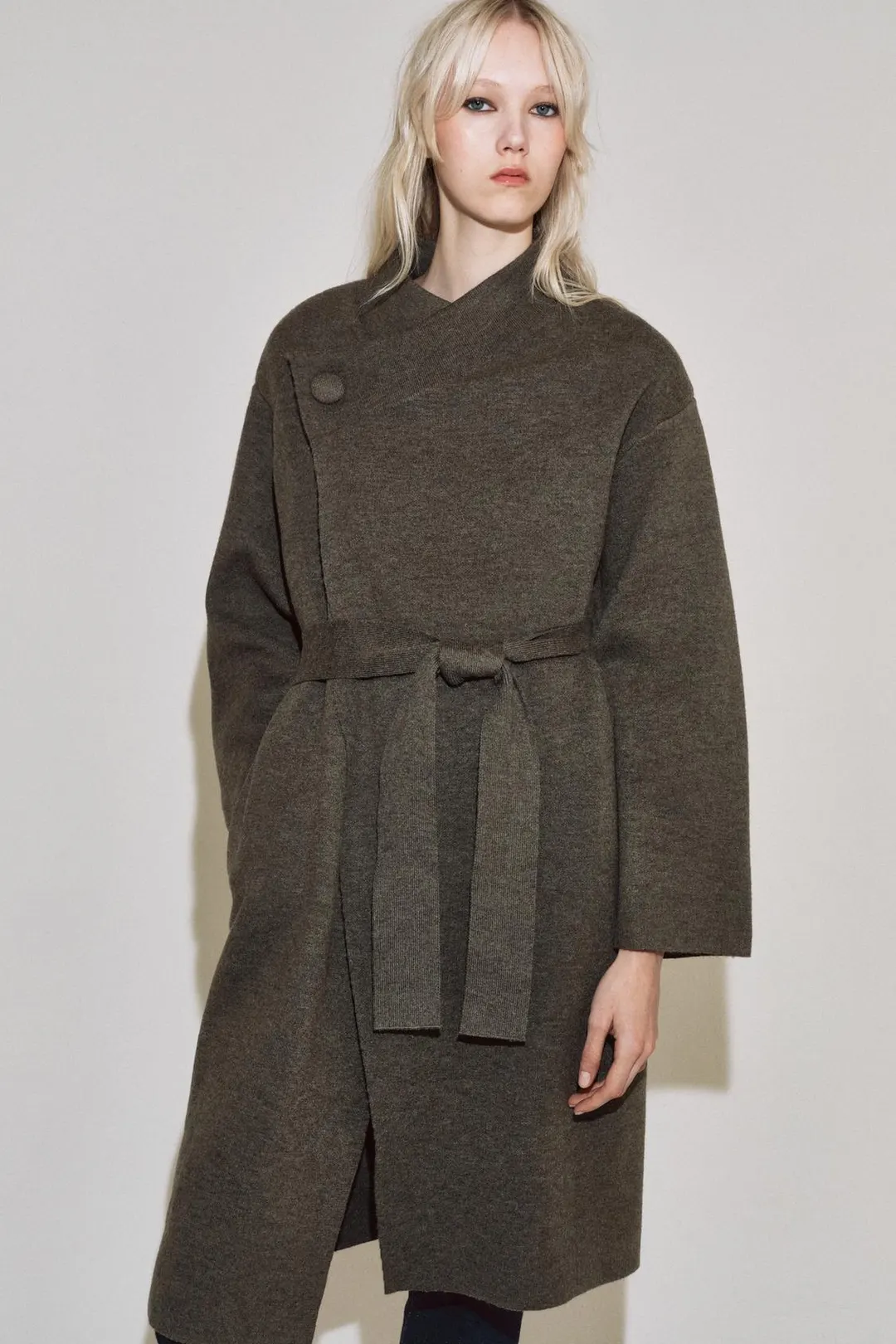 Вязаное пальто с поясом, Zara