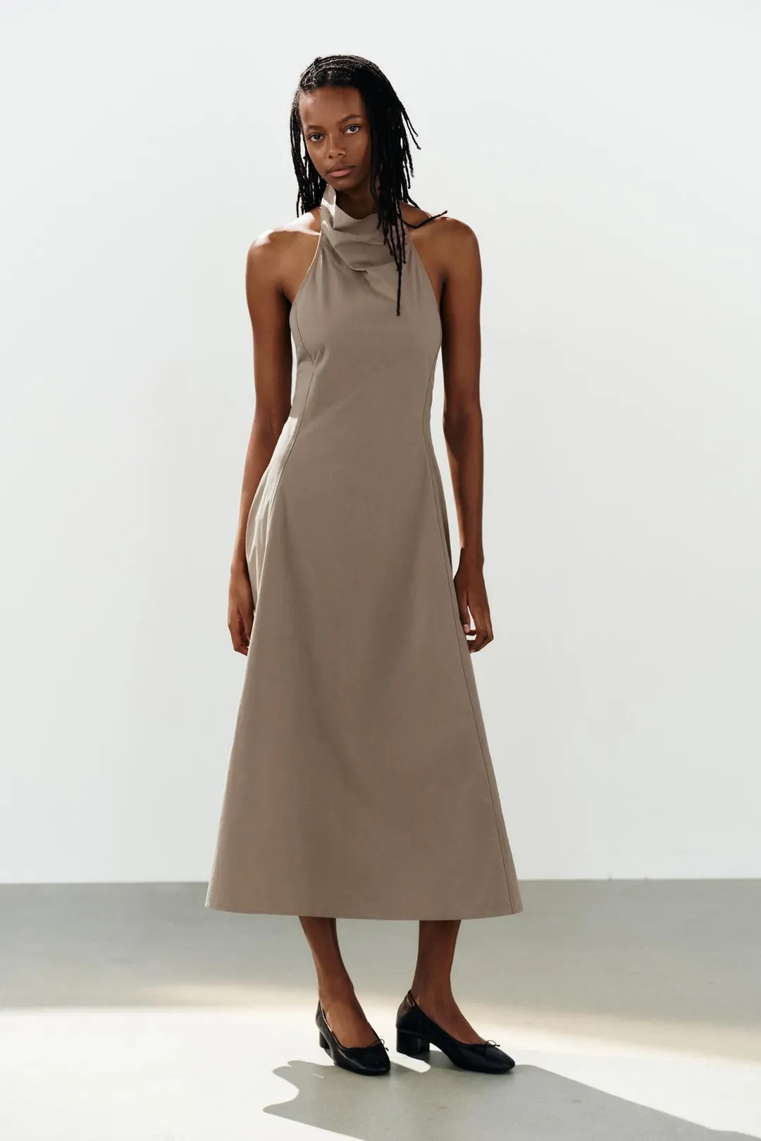 Платье миди халтер с пряжкой, Zara