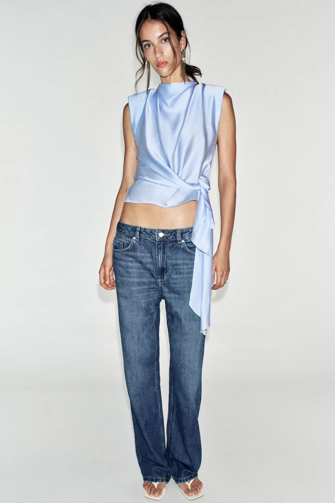 Топ атласный с подплечниками и узлом, Zara