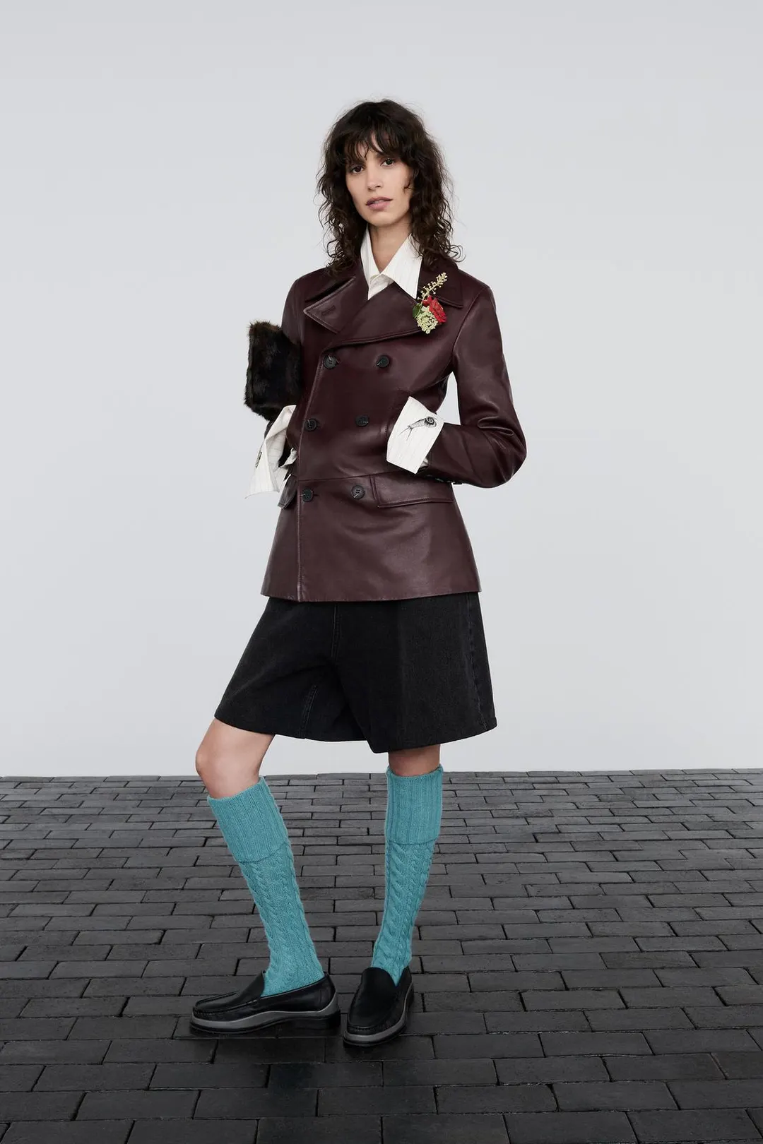 Пальто длины три четверти из 100% кожи, Zara