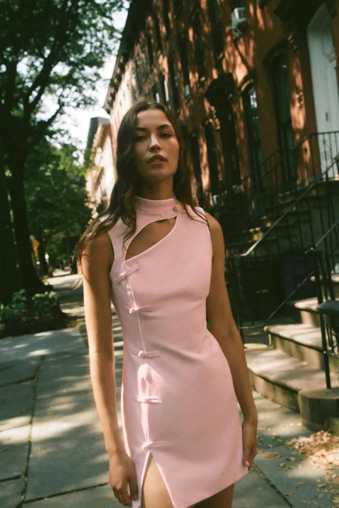 Платье мини с застежкой на навесные петли, Zara
