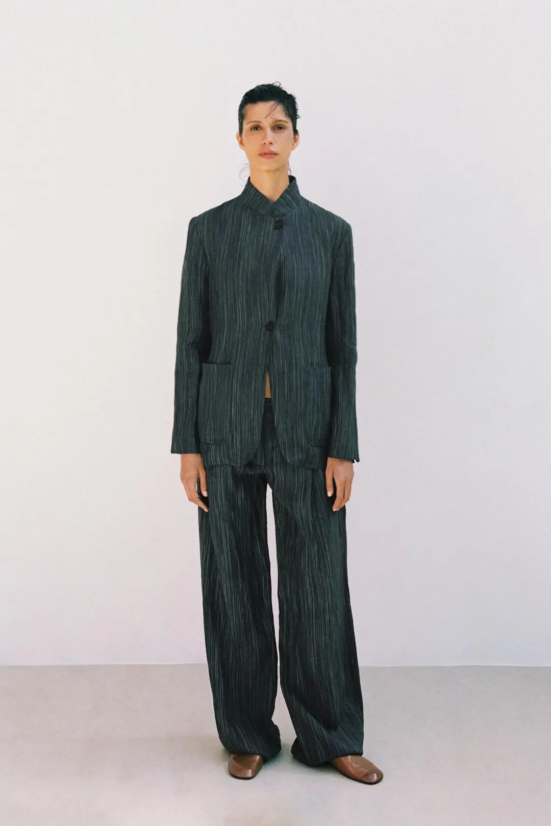 Брюки из льна в полоску ZW Collection, Zara