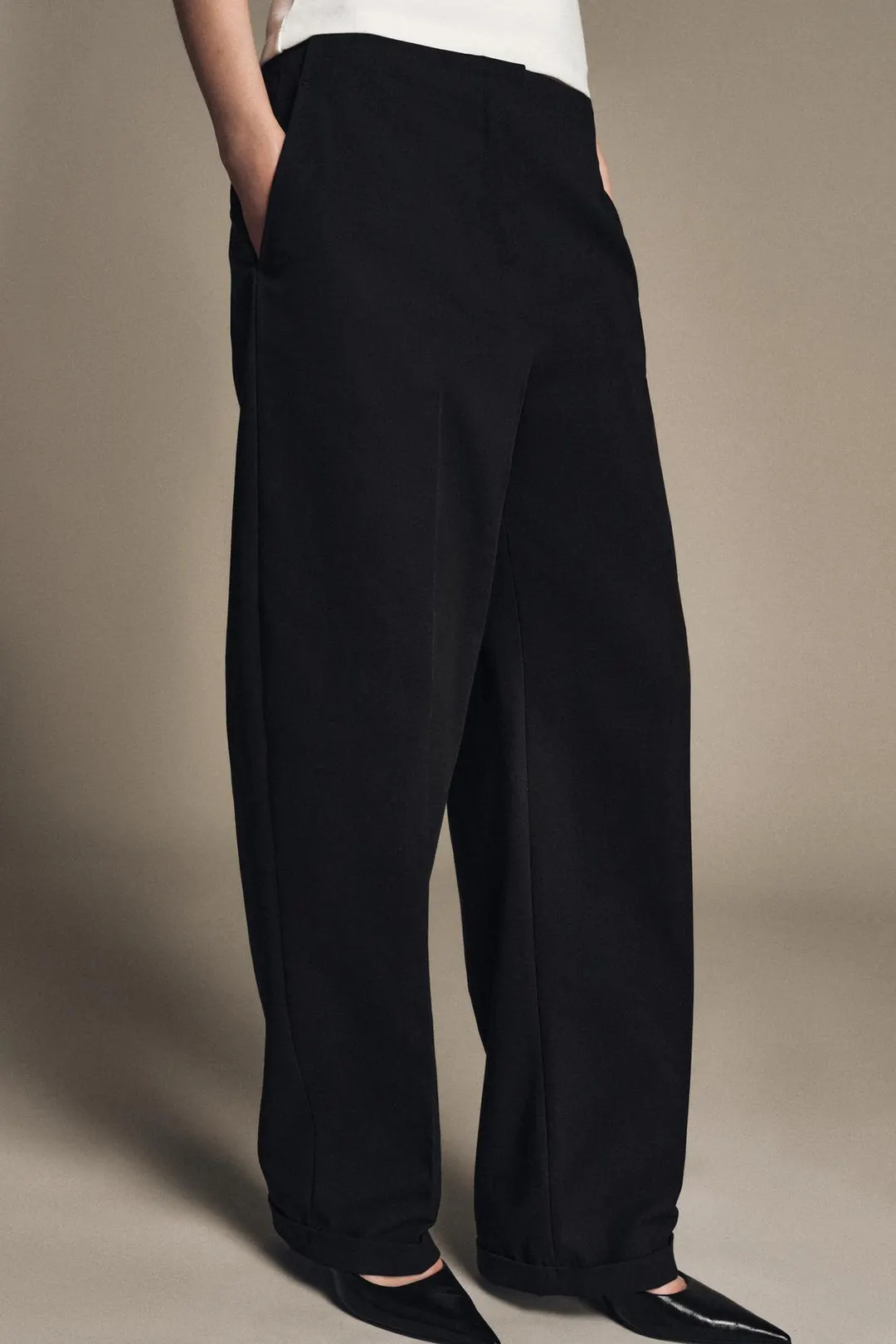 Брюки с высокой посадкой и складками ZW Collection, Zara