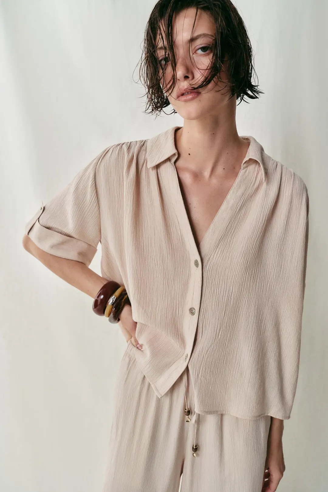Рубашка струящаяся с короткими рукавами, Zara