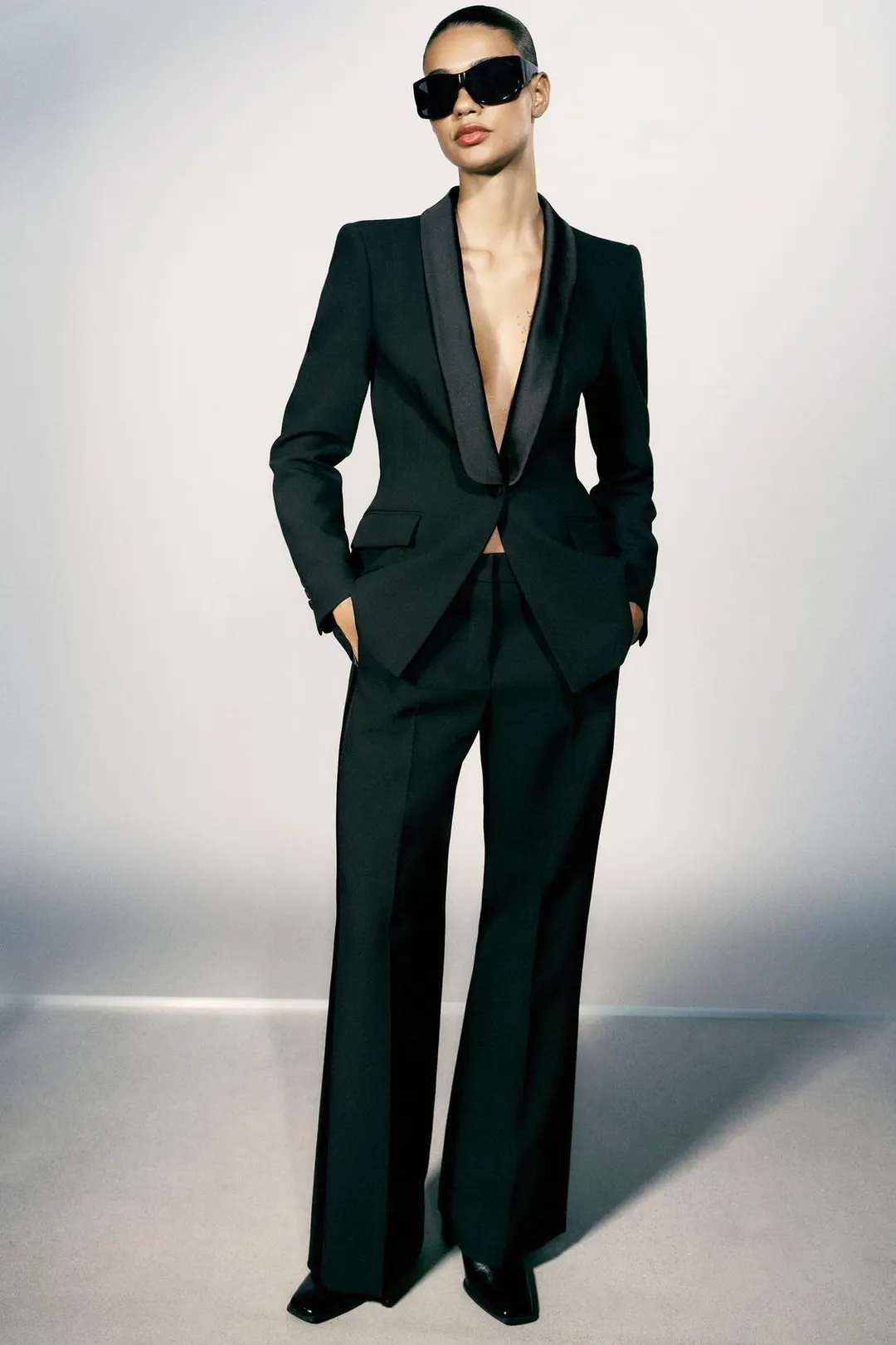 Блейзер с атласными лацканами, Zara