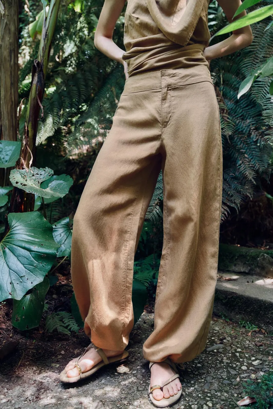 Брюки широкие из смесового льна с завязками, Zara