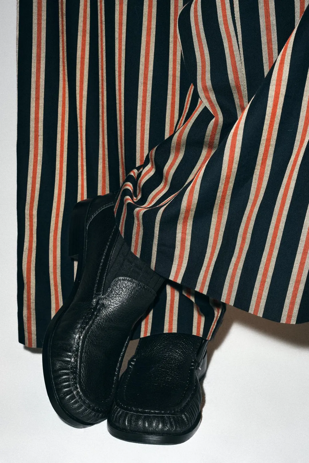 Кожаные лоферы, Zara