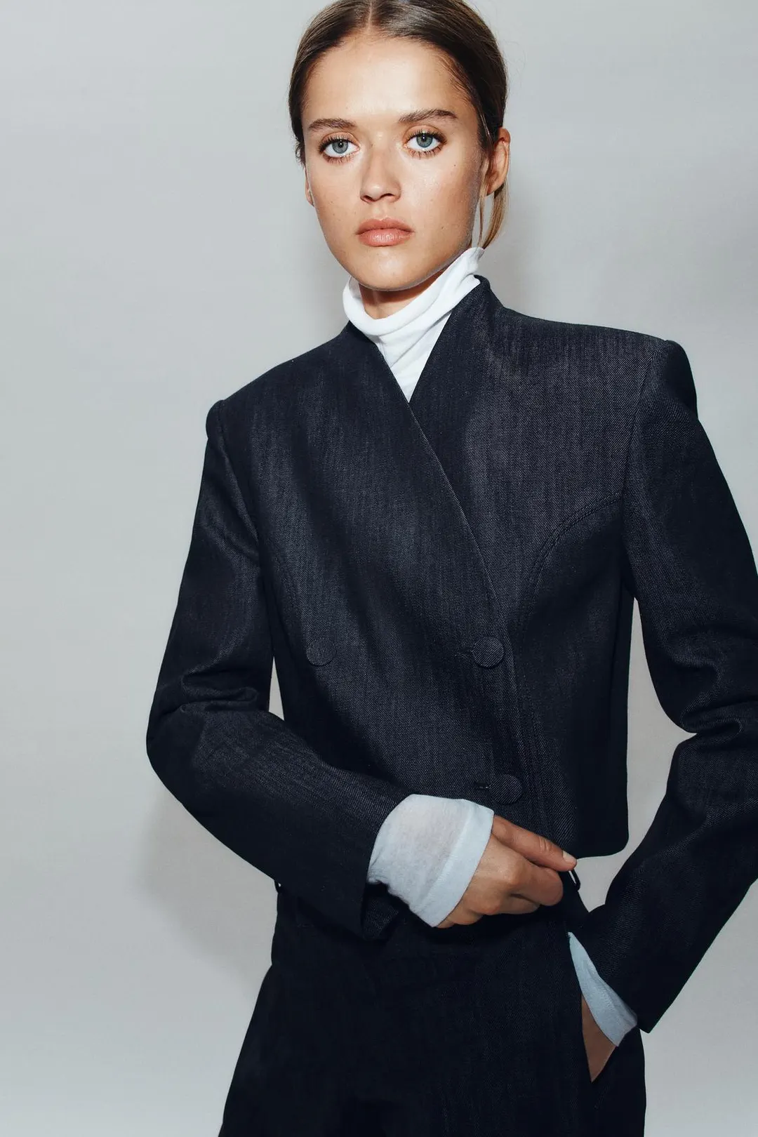 Укороченный двубортный блейзер из денима Z1975, Zara