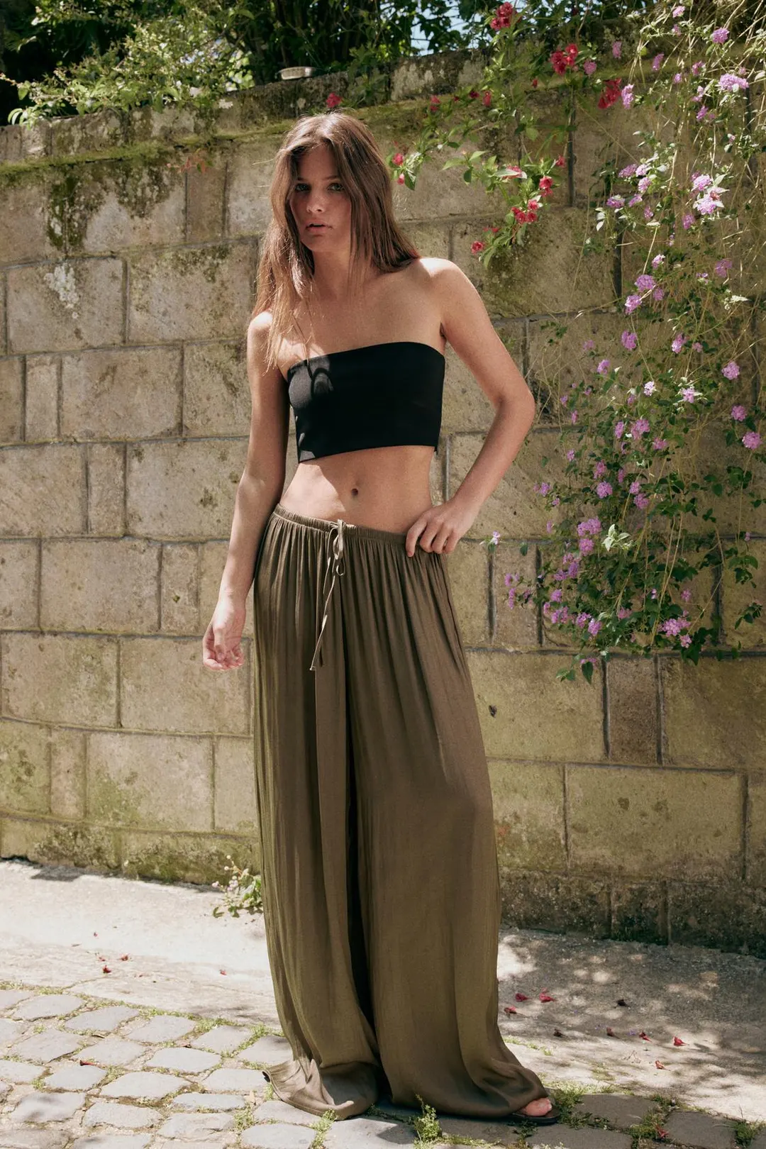 Брюки палаццо струящегося кроя, Zara