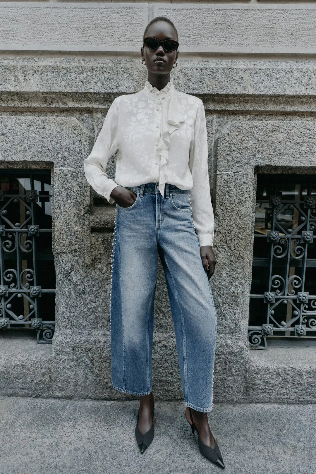 Жаккардовая блузка с цветочным узором и оборками, Zara