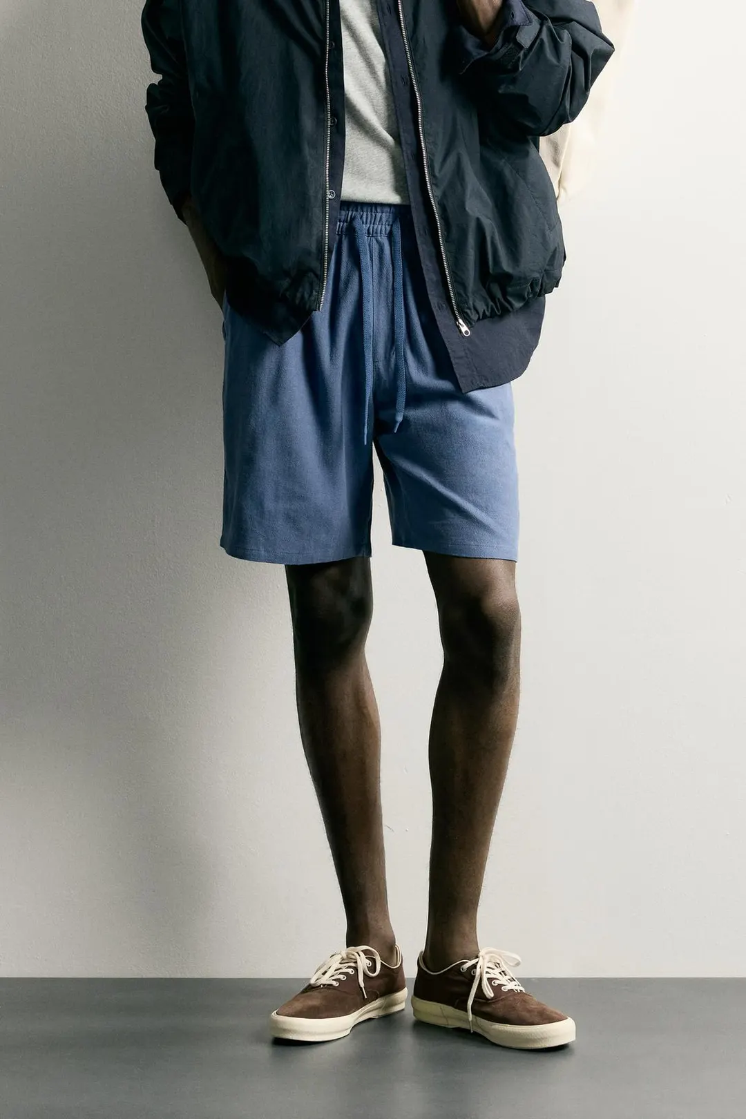 Бермуды свободного кроя из вискозы и льна, Zara