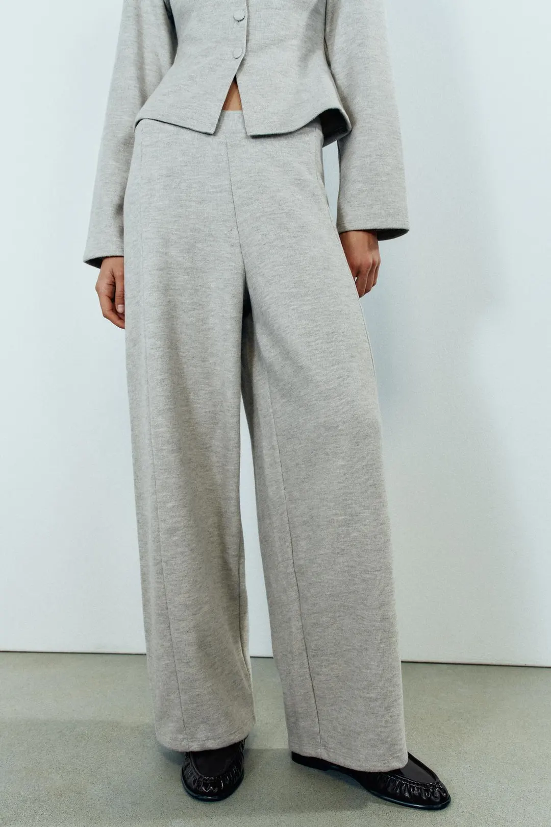 Объемные брюки из мягкой ткани, Zara