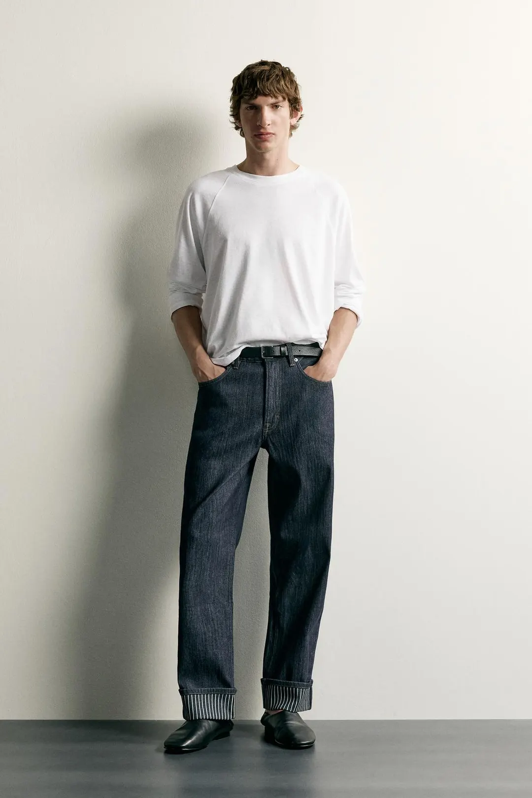 Джинсы прямого кроя с контрастными отворотами, Zara