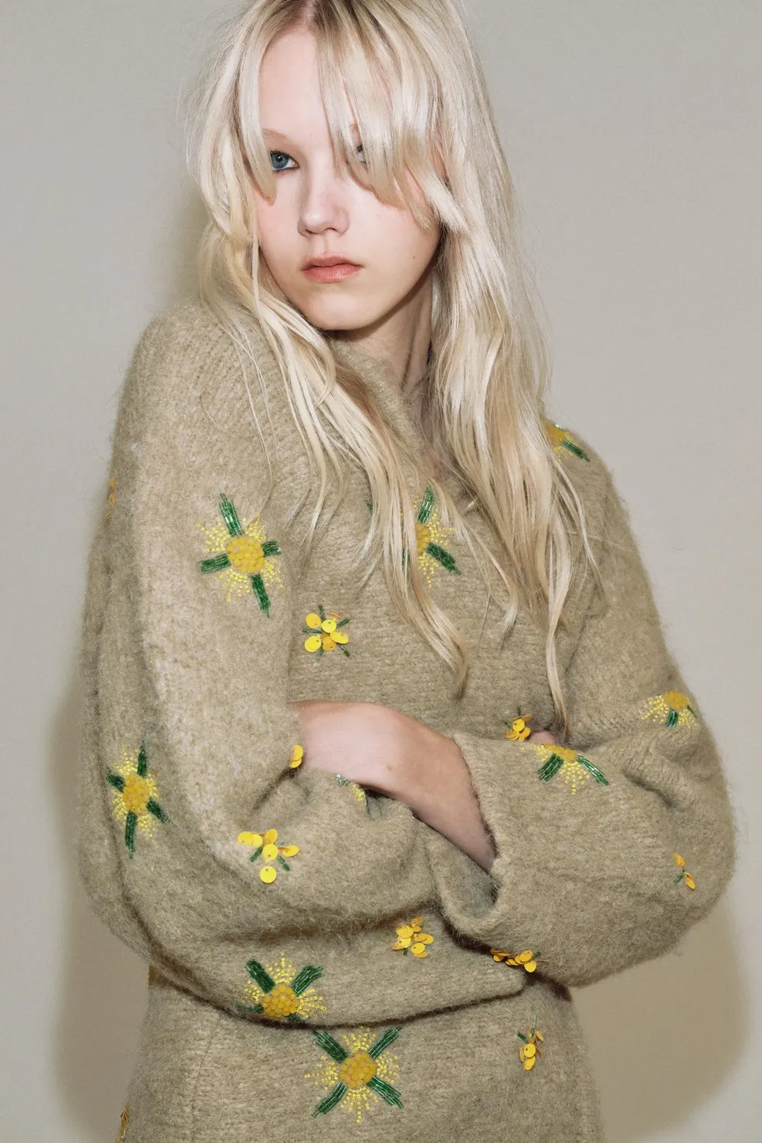 Кардиган с бусинами, Zara