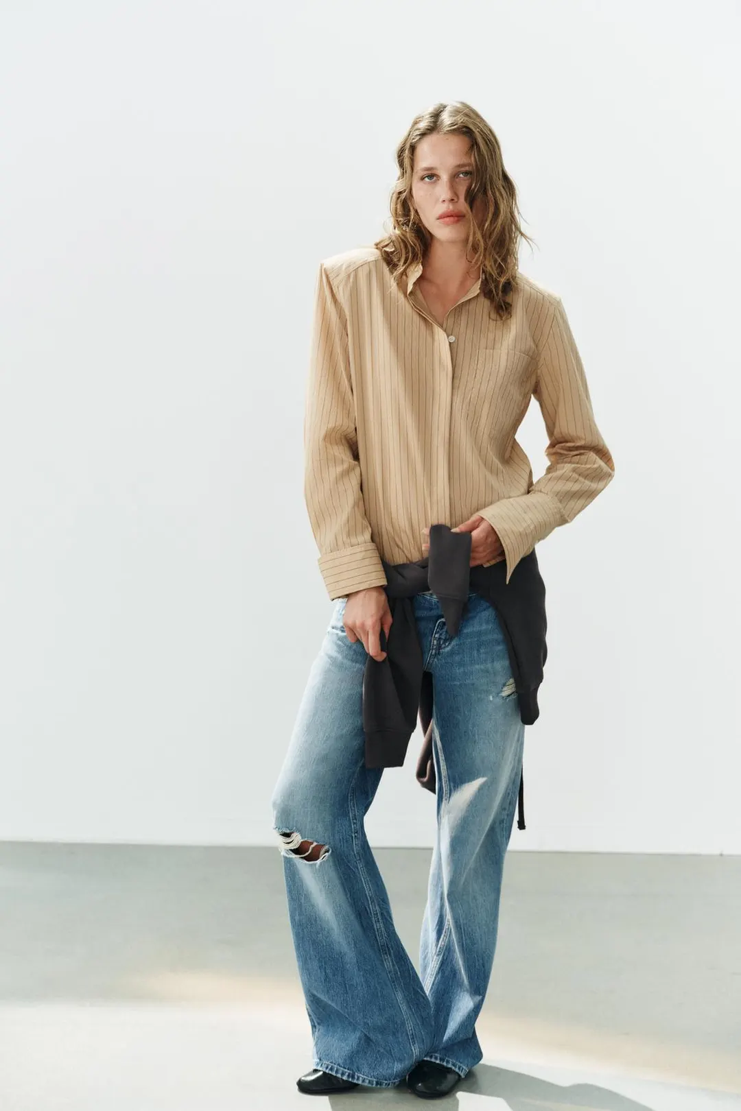 Рубашка в полоску с подплечниками, Zara