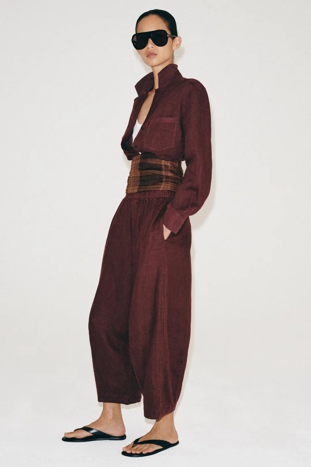 Брюки-бочки ZW Collection из 100% льна, Zara