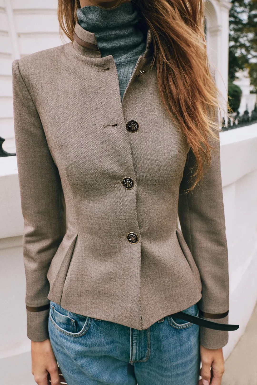 Блейзер с баской и отделкой, Zara