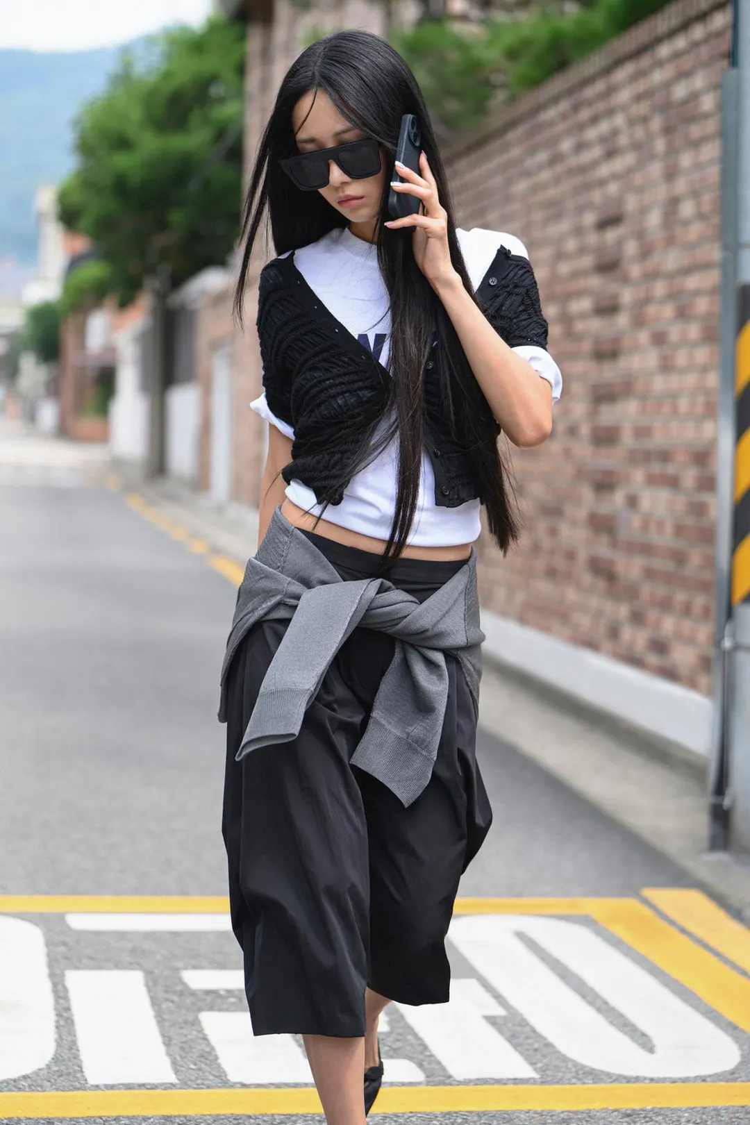 Бермуды из технологичной ткани ZW Collection, Zara