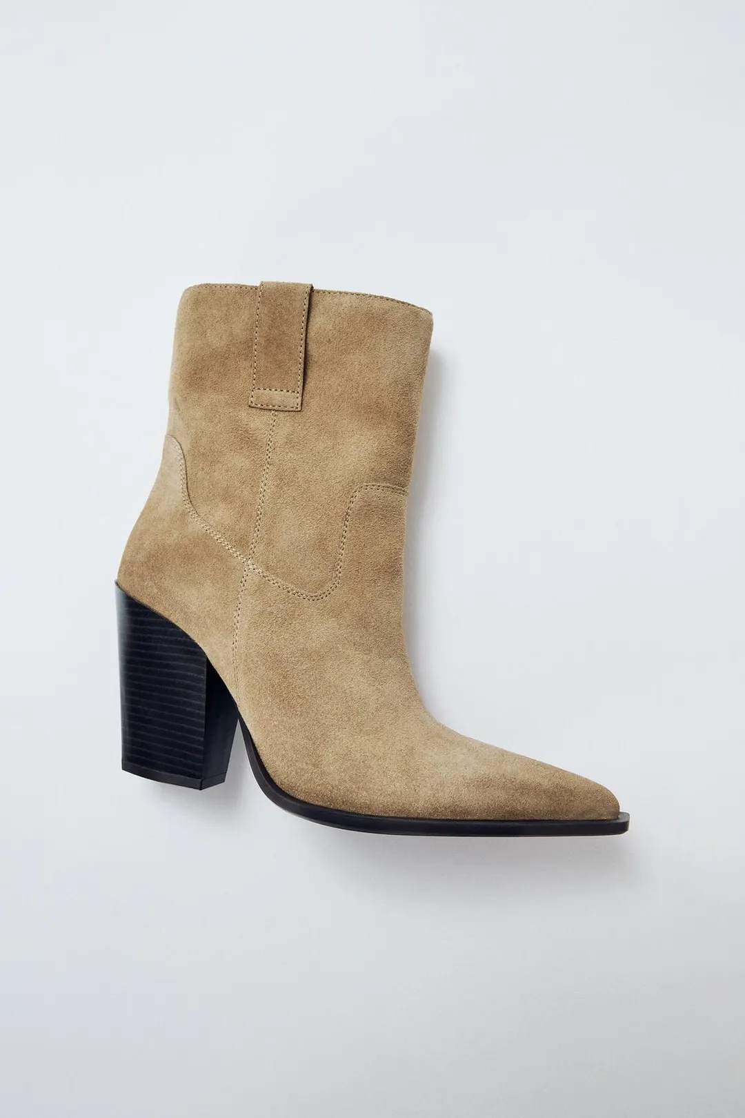 Ковбойские ботильоны из замшевого спилка, Zara