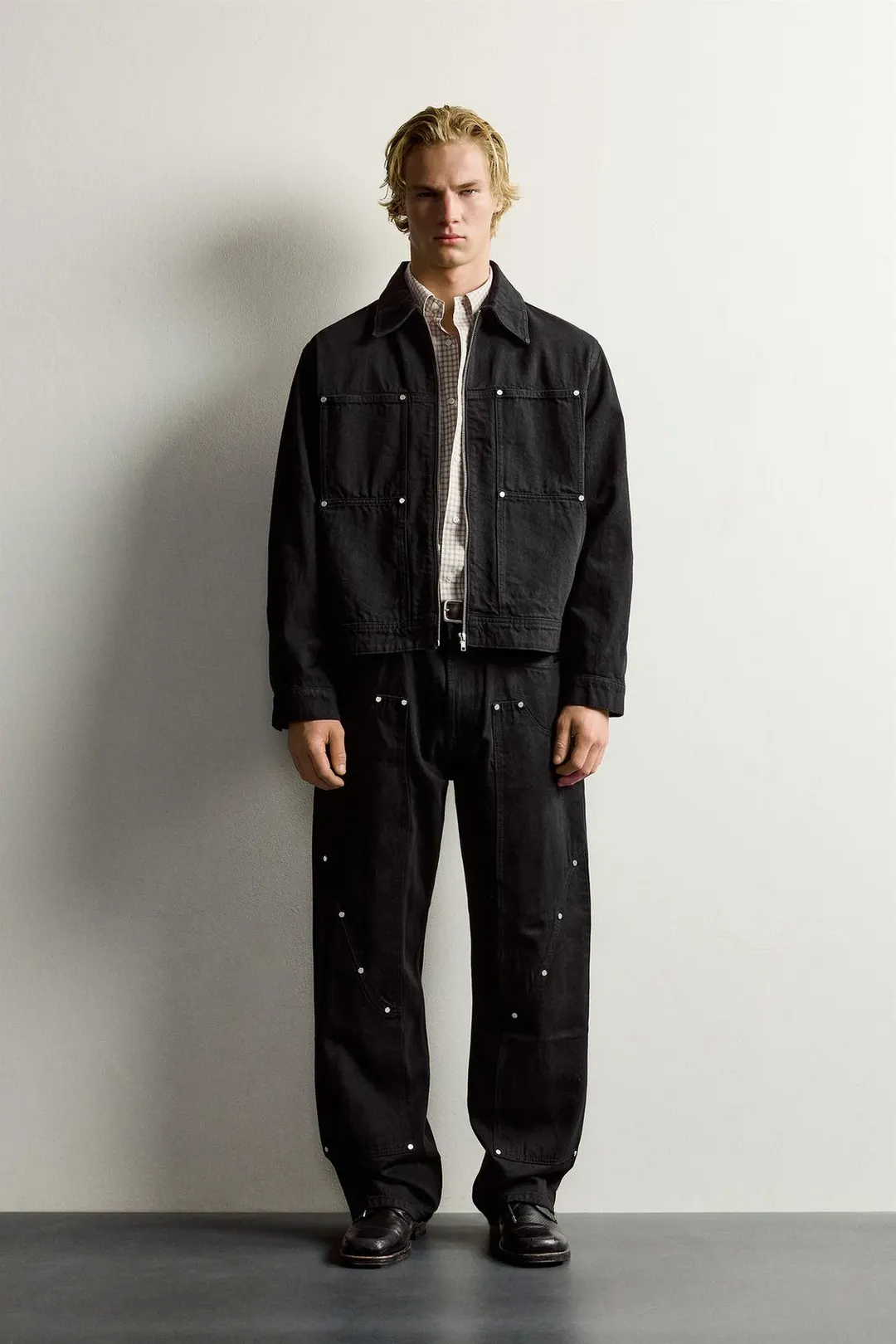 Джинсы свободного кроя с заклепками, Zara