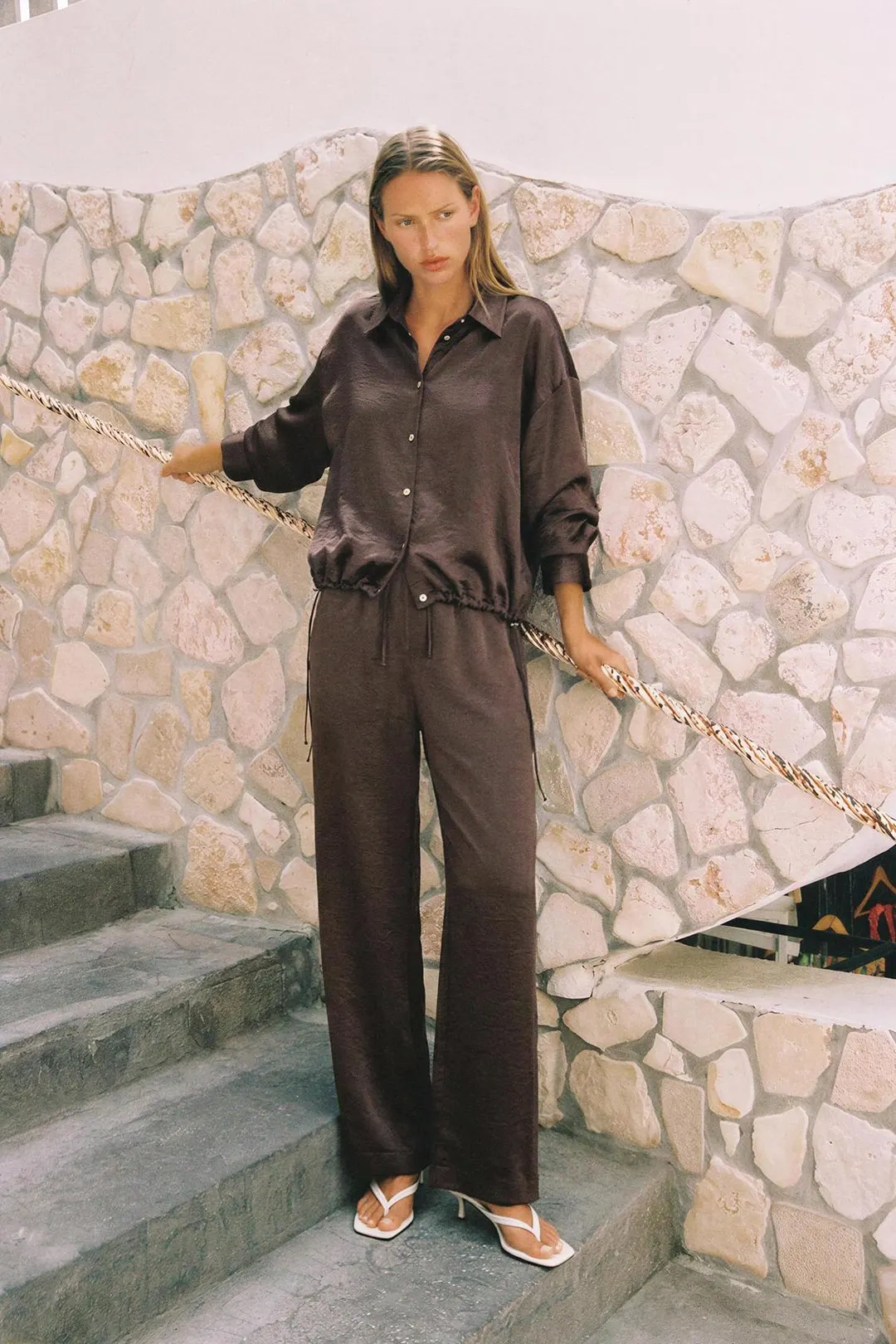 Блузка атласная с кулиской по низу, Zara