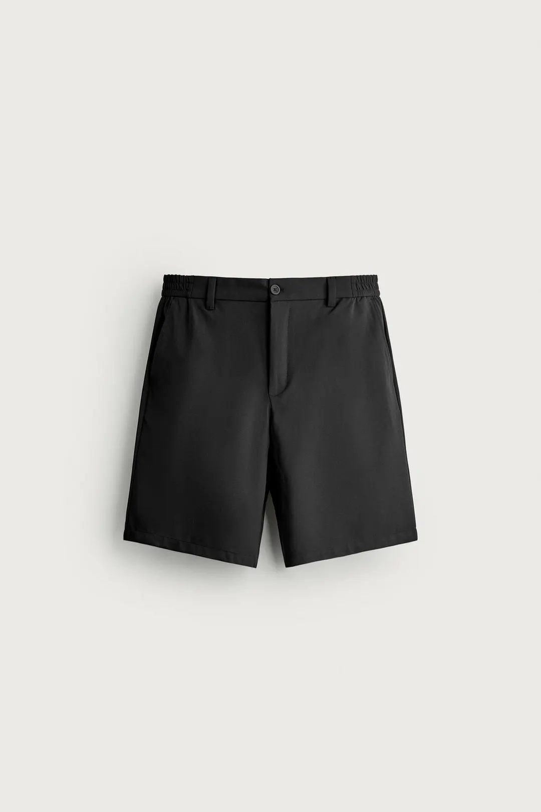Бермуды из технологичной ткани комфортного кроя, Zara