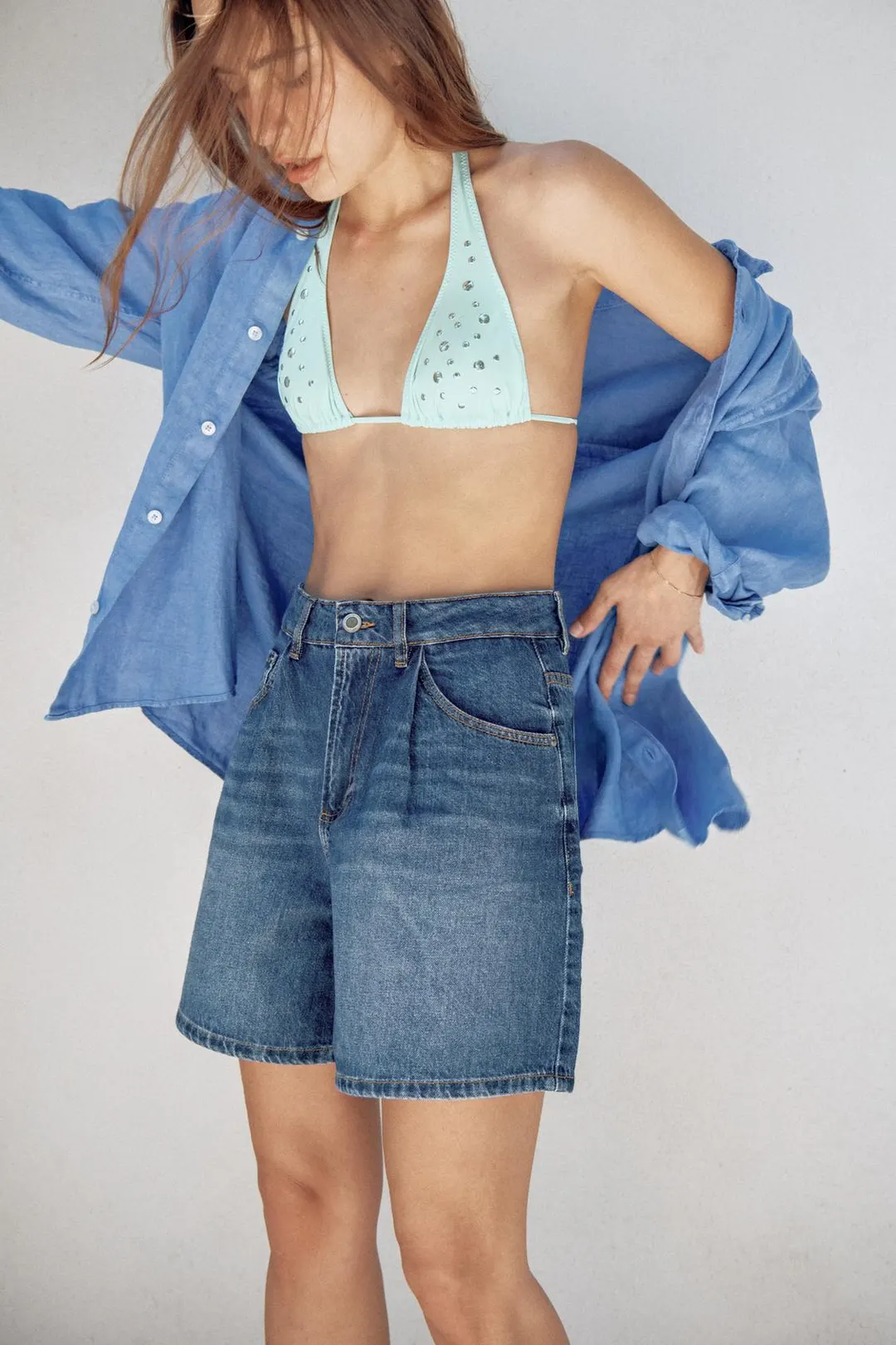 Джинсовые шорты ZW Collection с высокой посадкой, Zara