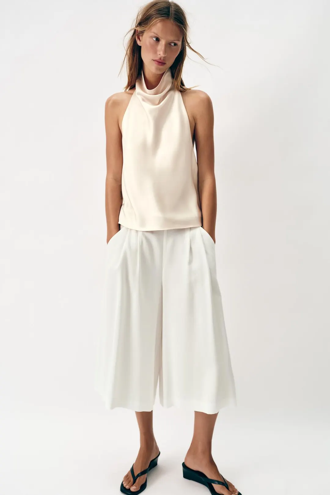 Атласный топ с бретелью халтер, Zara