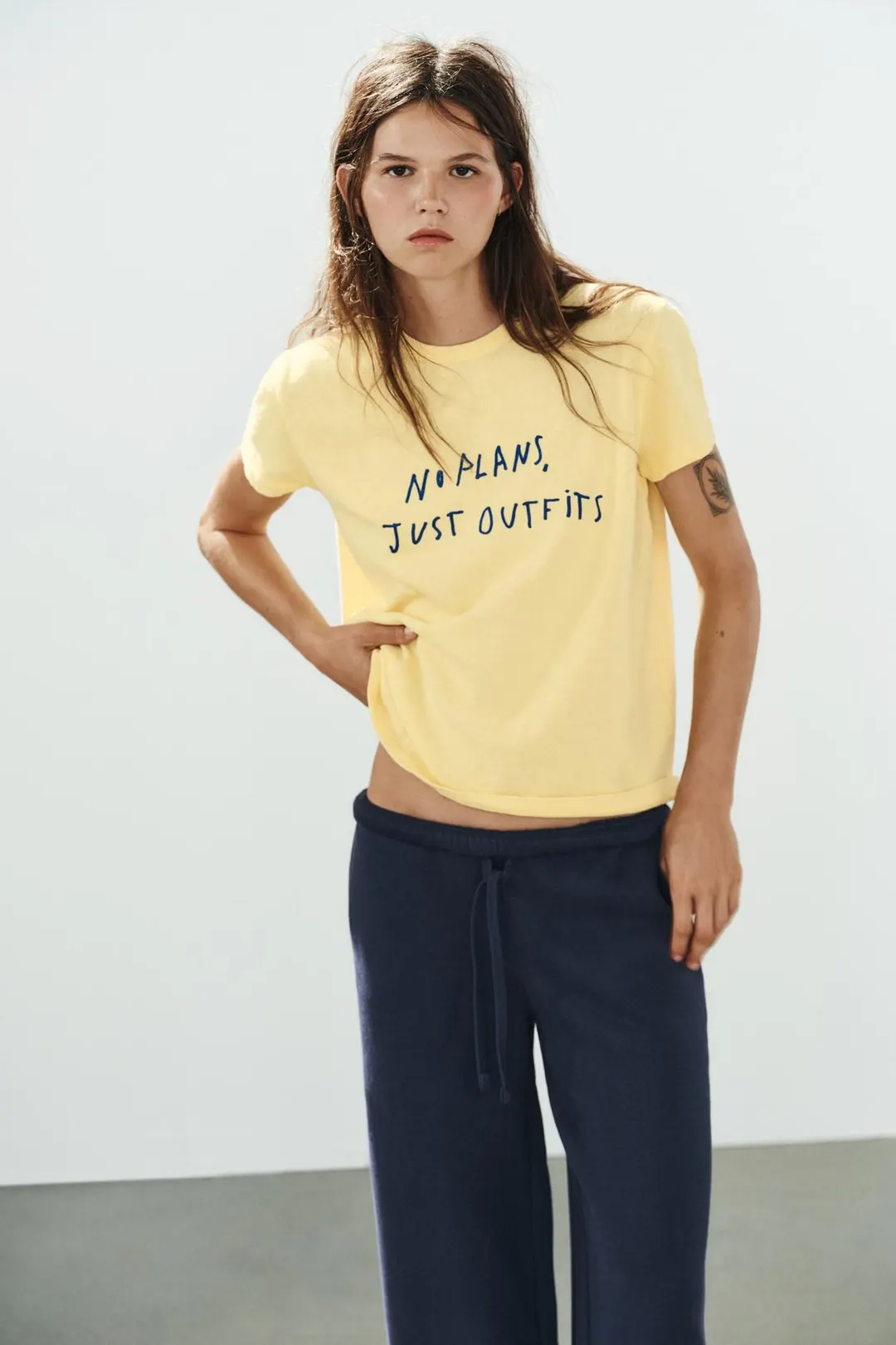Желтая футболка с надписью, Zara