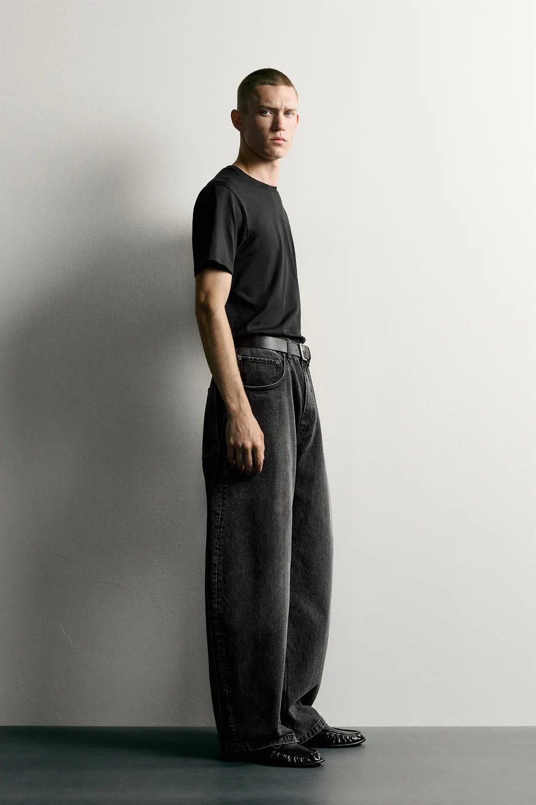 Джинсы кроя баллон, Zara