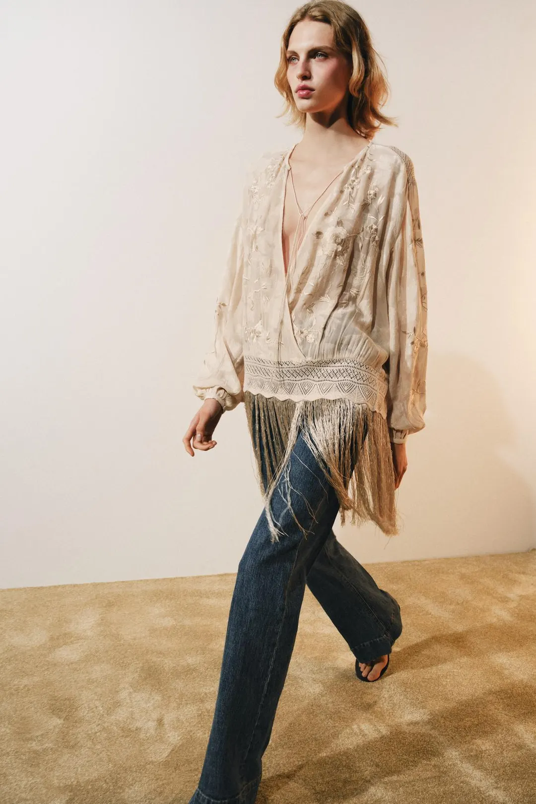 Блузка с вышивкой и бахромой ZW Collection, Zara