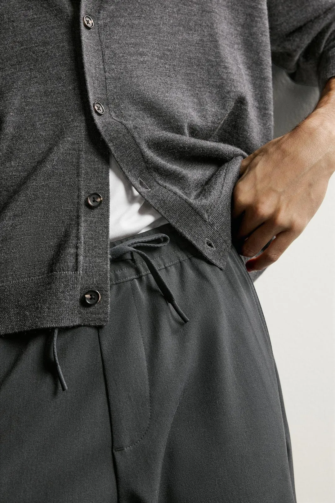 Брюки комфортного стандартного кроя, Zara