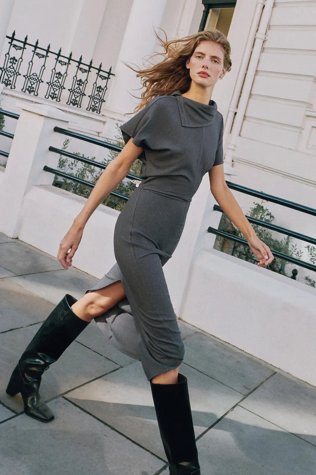 Длинное платье с высоким воротником, Zara