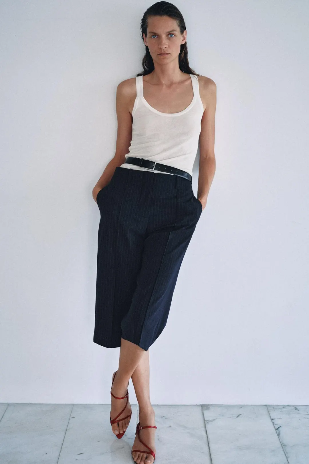 Бермуды ZW Collection прямого кроя с защипами, Zara