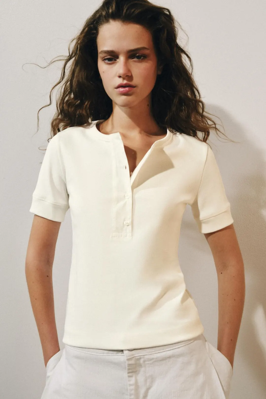 Футболка в рубчик на пуговицах, Zara
