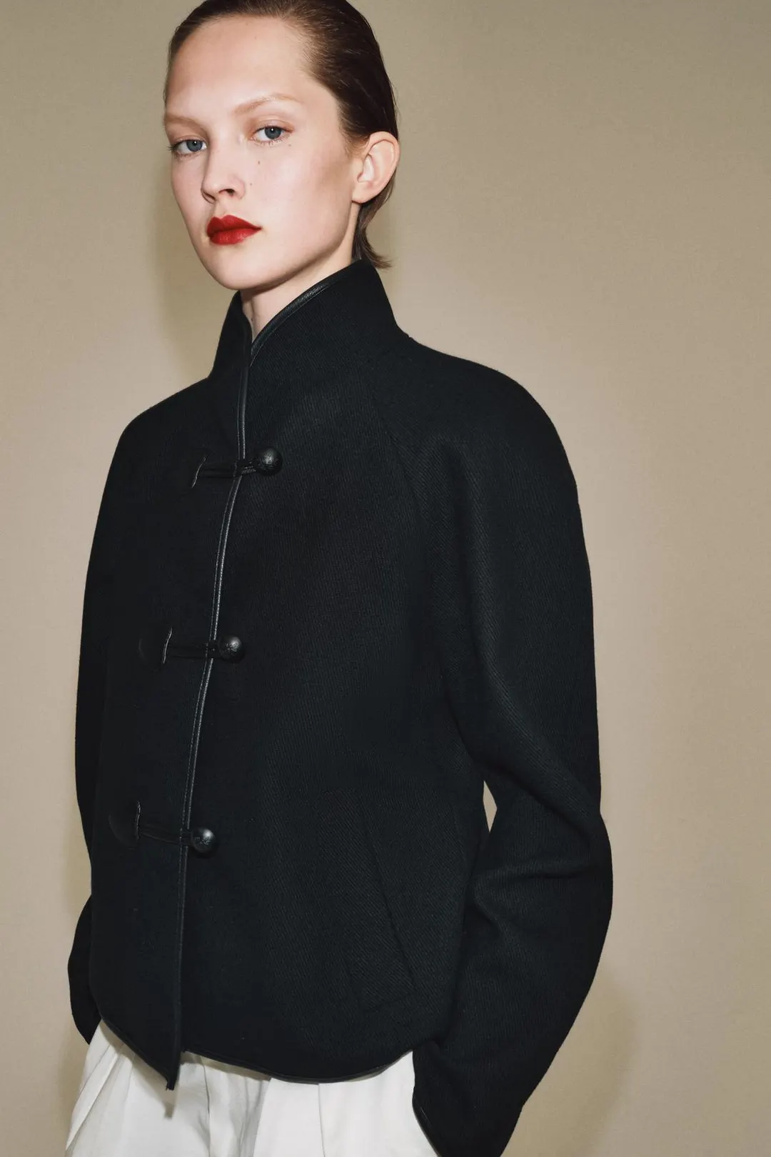 Пальто из смесовой шерсти с застёжкой-бранденбург ZW Collection, Zara