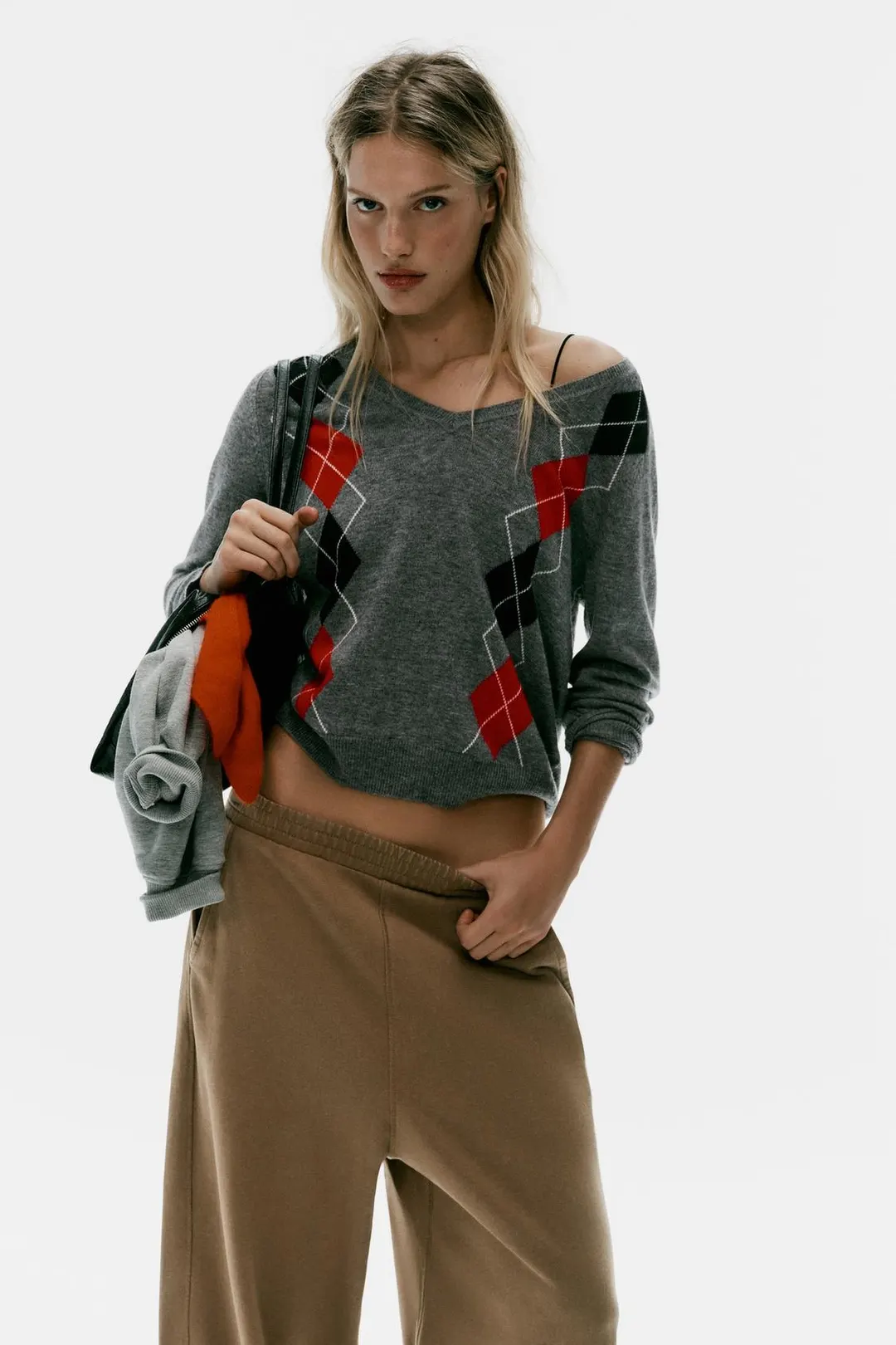 Брюки с эффектом стирки, Zara
