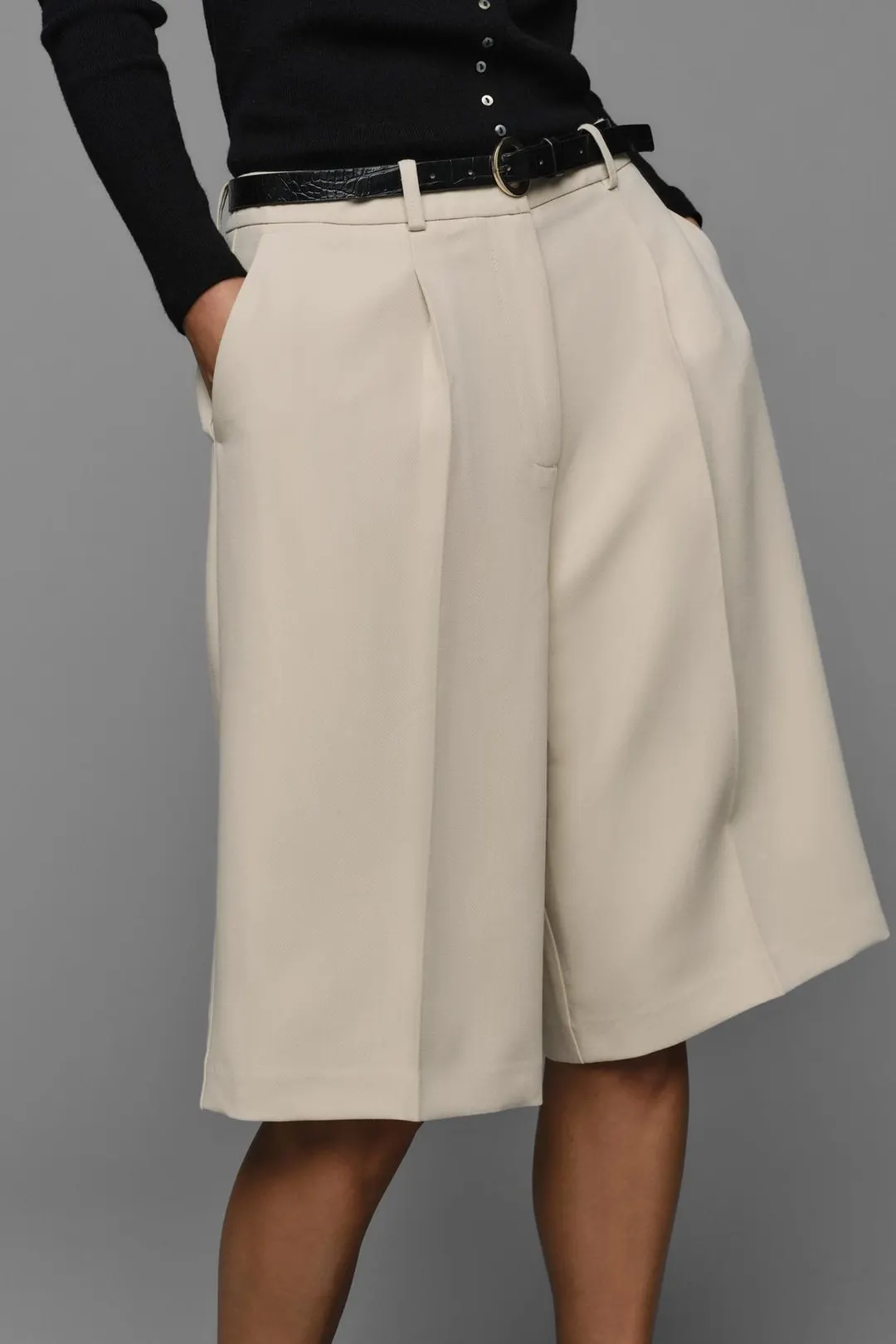 Удлиненные бермуды с поясом, Zara
