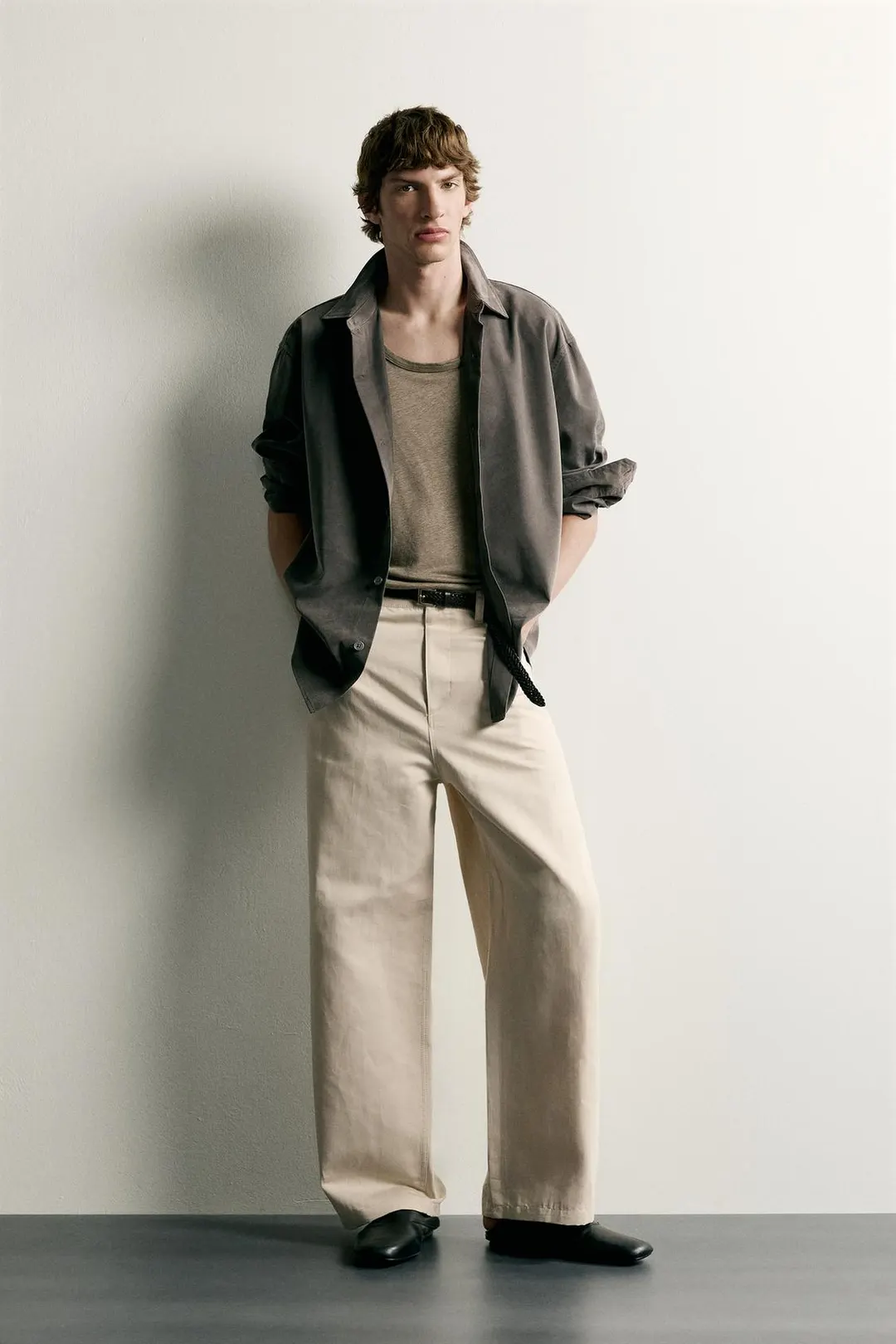 Брюки свободного кроя из хлопка и льна, Zara