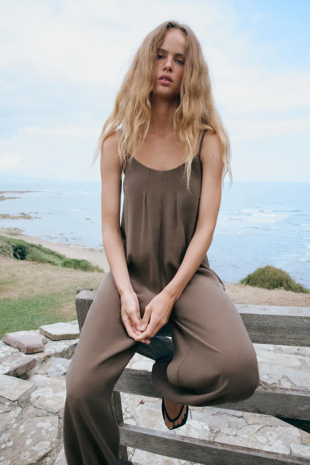 Струящийся комбинезон на бретелях, Zara