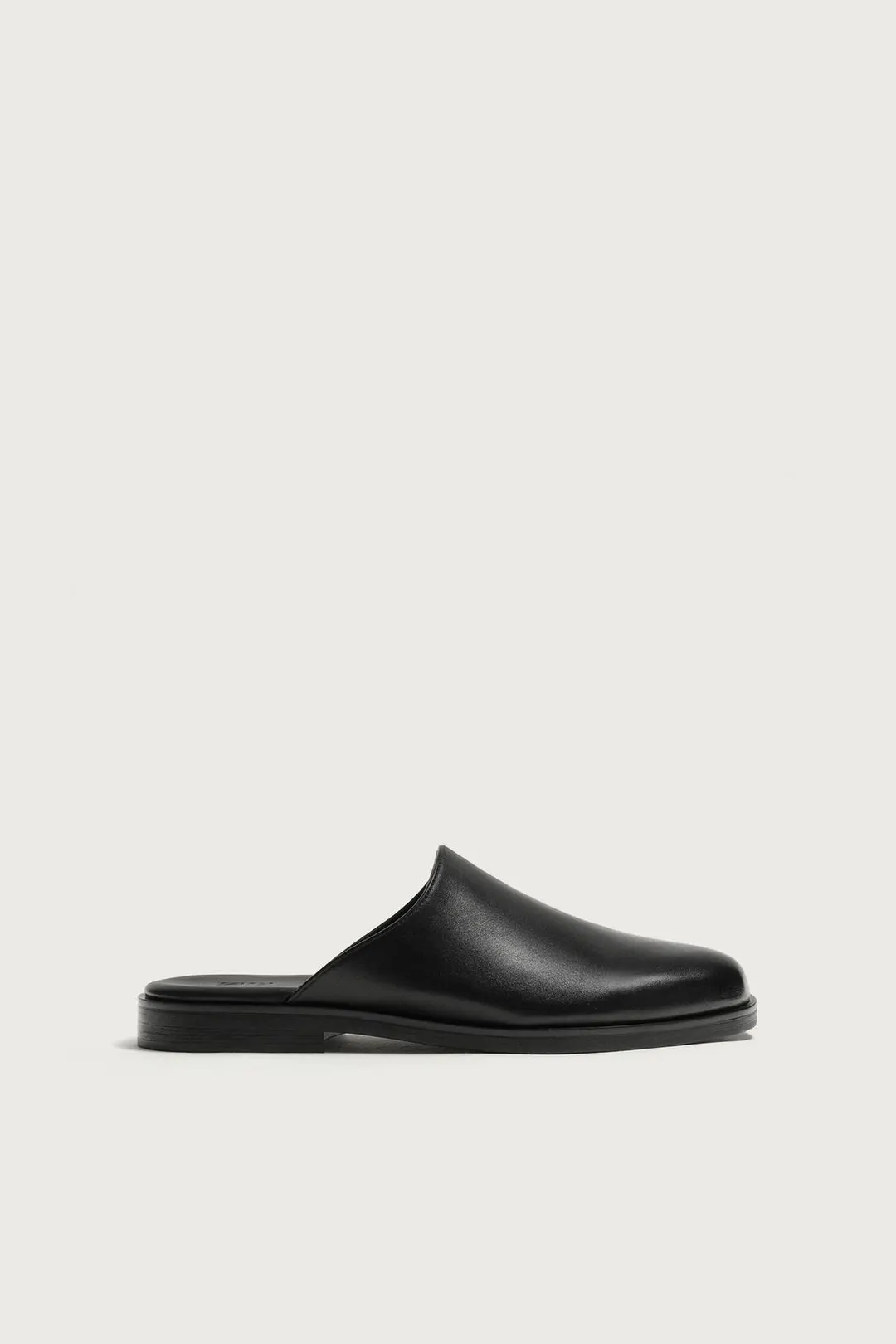 Кожаные классические сабо, Zara