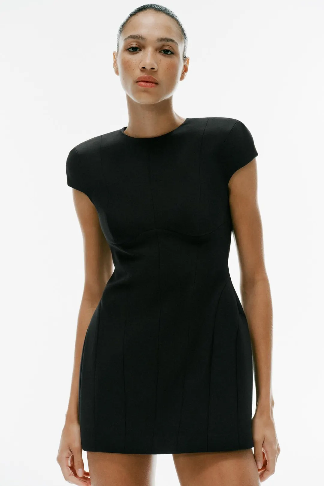 Платье мини с подплечниками и рельефными швами, Zara