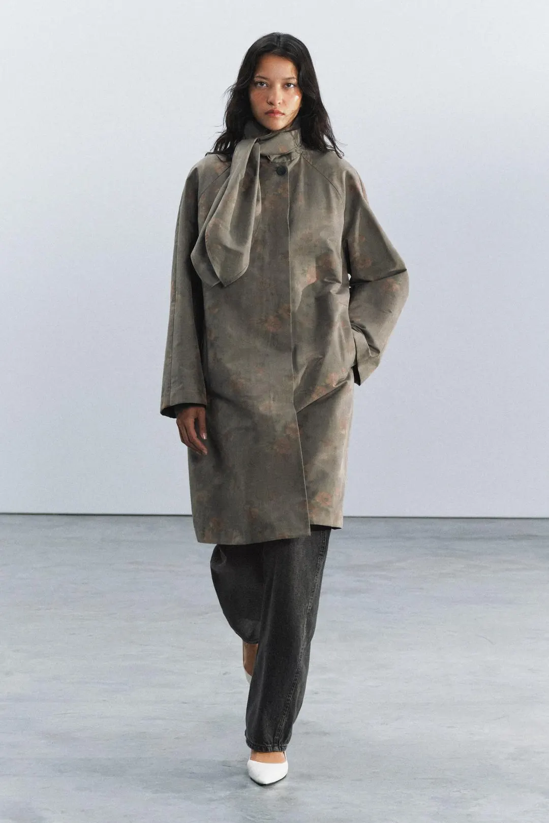 Тренч с цветочным принтом и шарфом ZW Collection, Zara
